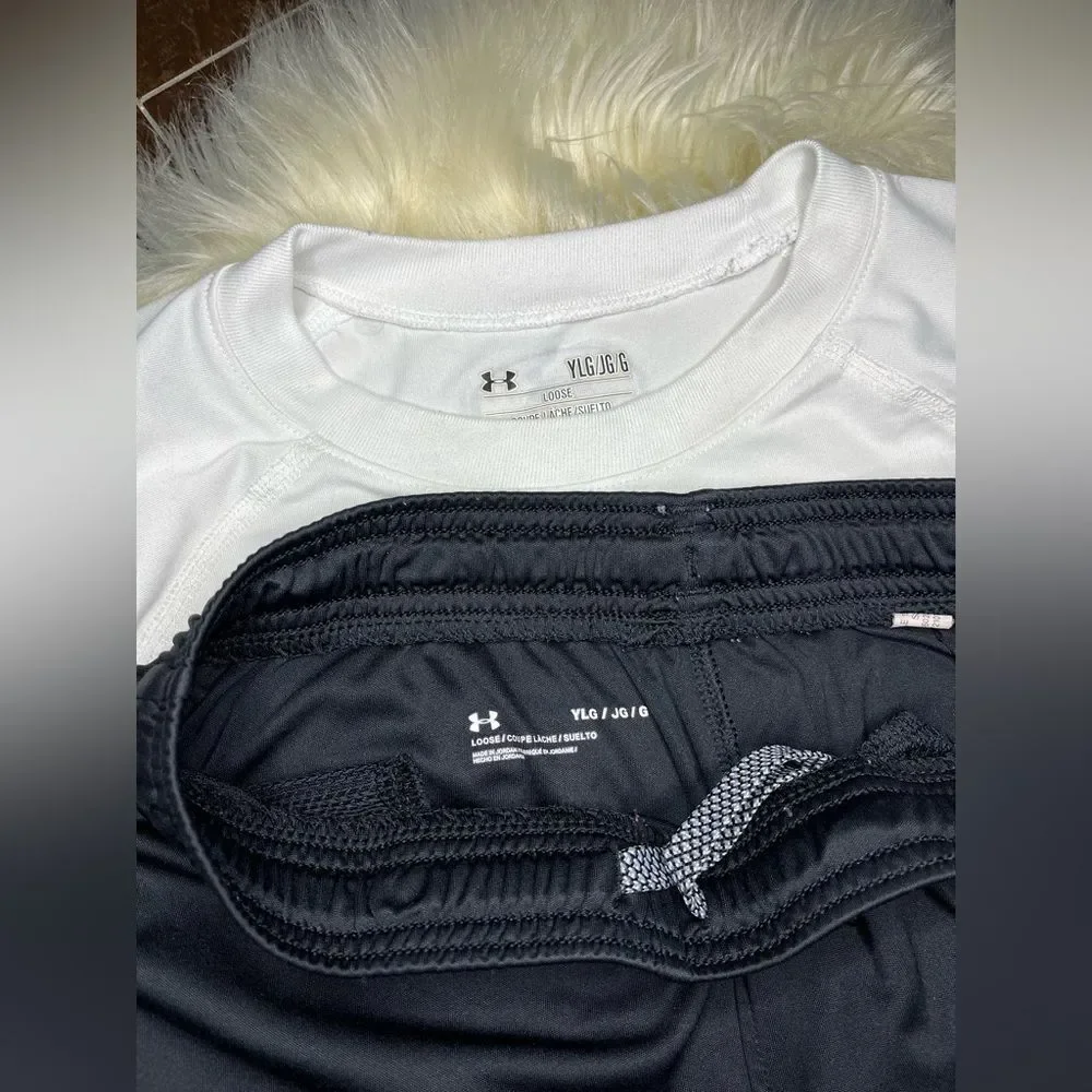 Under Armour White and Black Athletic Set Sz Large